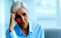 نشانه‌های آلزایمر از چند سالگی شروع می‌شود؟