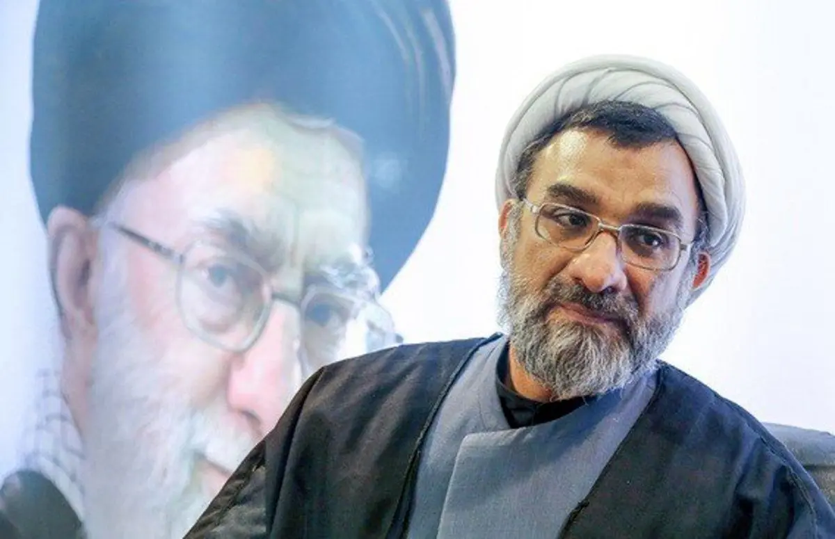 فردی که کشف حجاب کرده مجرم است و باید او را دستگیر کنند

