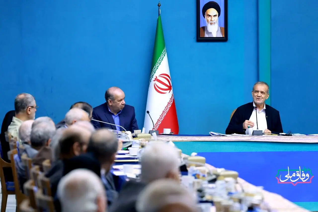 خبر مهم رئیس جمهور برای کادر درمان