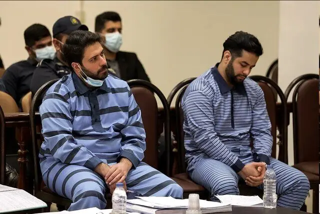 بیبنید | تصاویر متفاوت از میلاد حاتمی در دادگاه
