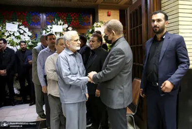 مراسم ترحیم مادر اسحاق جهانگیری