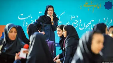 روز دختر کی است؟/ تاریخ روز جهانی دختر در سال 1404+ متن پیام برای روز جهانی دختر
