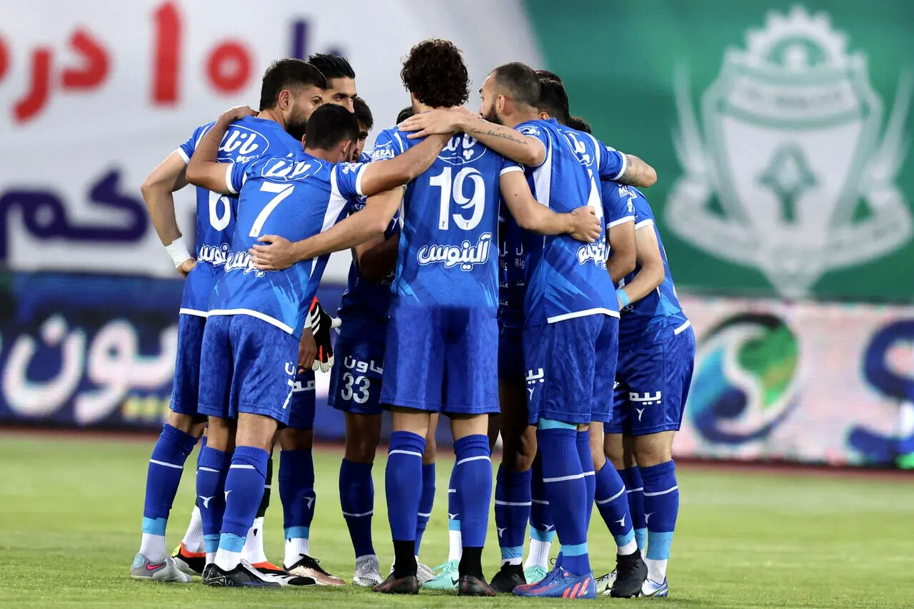 باشگاه استقلال پلمپ شد!