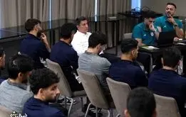 بازیکنان تیم ملی در کلاس درس قلعه‌نویی نشستند+عکس