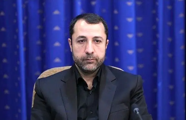 واکنش کارگران به  مخالفت رئیس بانک مرکزی با  افزایش حقوق 