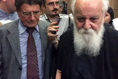 هوشنگ ابتهاج به قاب تصویر