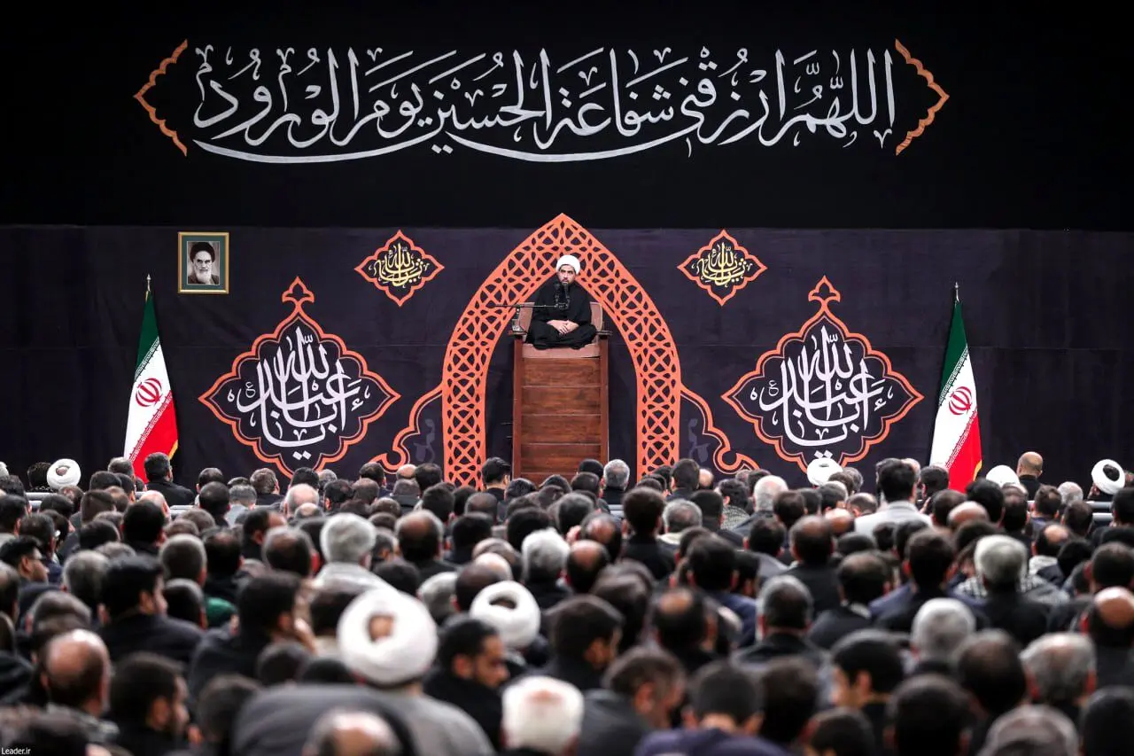 در مراسم عزاداری بیت رهبری چه کسانی بودند؟ 