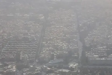  گرد و غبار شدید تهران را تیره کرد