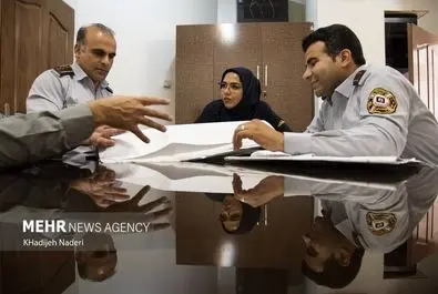 خانم آتش نشان زنان آتش نشان