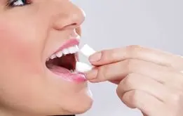 اتفاق خطرناک با آدامس جویدن !