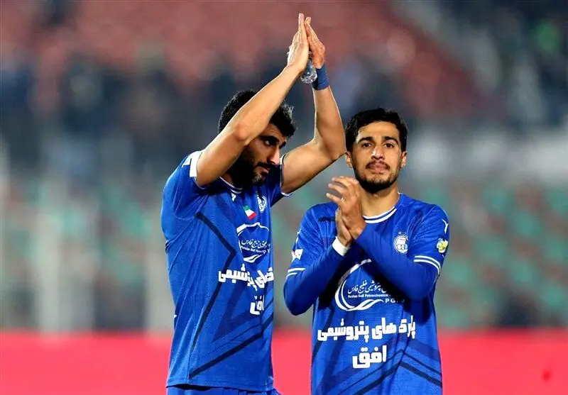 سپاهان به دنبال ستاره استقلال