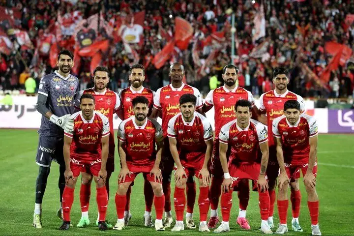 زلزله پورعلی گنجی در پرسپولیس/ بازیکنان پرسپولیس اعتصاب کردند