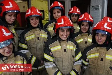 دختران آتش نشان