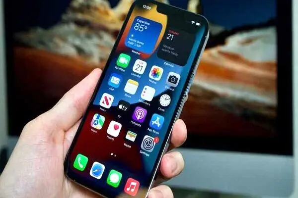 اپل تولید این گوشی محبوب آیفون را متوقف می‌کند