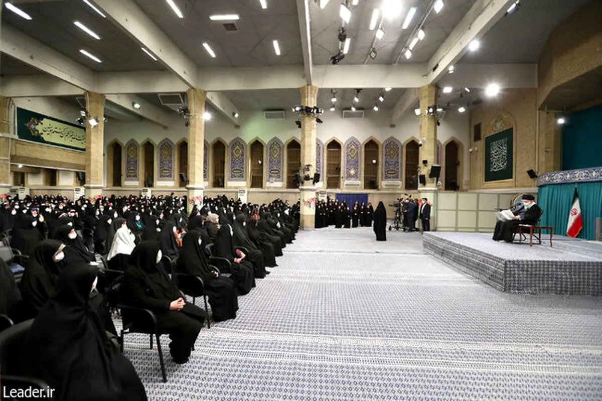 تصویری متفاوت از حضور زنان در بیت رهبری + عکس