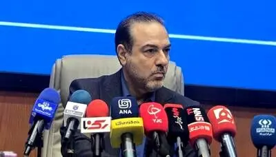 عذرخواهی معاون وزیر بهداشت از خبرنگار رکنا + فیلم