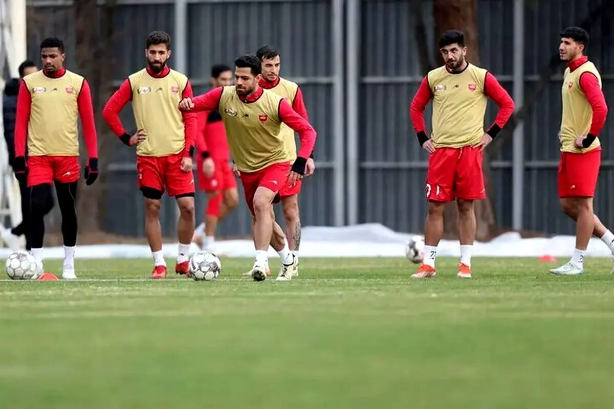 شاه ماهی پرسپولیسی  هم پرید