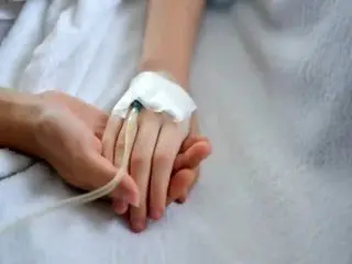 شیوع یک ویروس ناشناخته‌ و خطرناک که جان کودکان را تهدید می‌کند + علایم