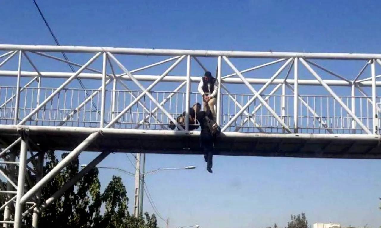 لحظات دردناک خودکشی زن جوان همراه نوزادش در تهران + فیلم
