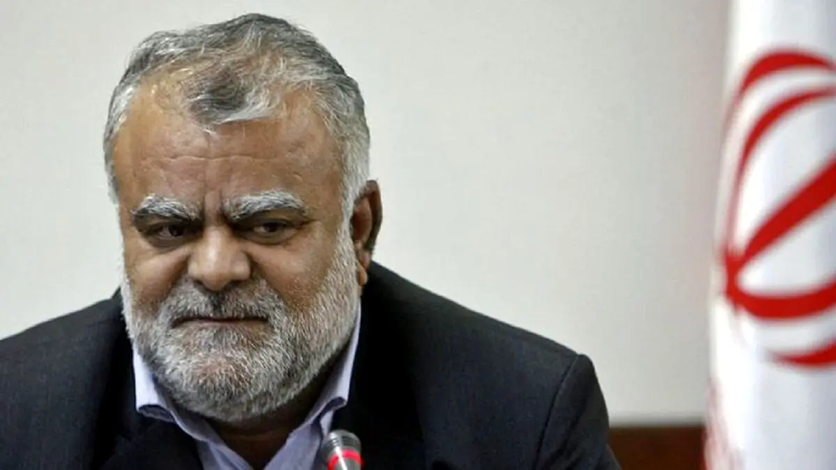 طواف پیکر رستم قاسمی در حرم رضوی + عکس