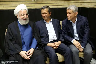 مراسم ترحیم مادر اسحاق جهانگیری