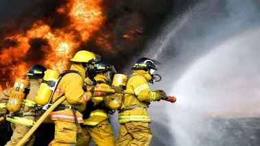 خودسوزی دردناک یک آتش‌نشان در محل کارش