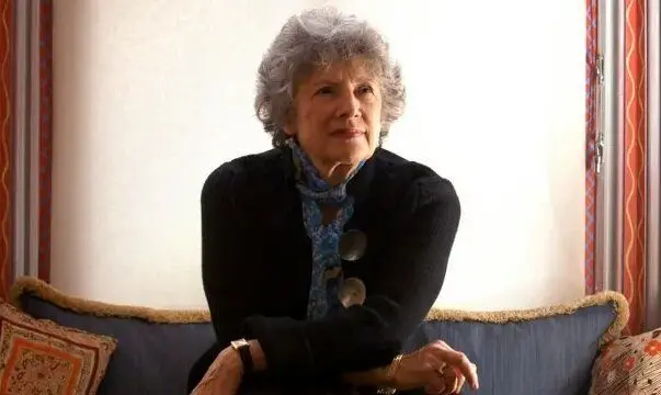 نویسنده زن پیشگام درگذشت