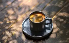 خبر خوش برای کسانی که زیاد چای و قهوه می‌نوشند