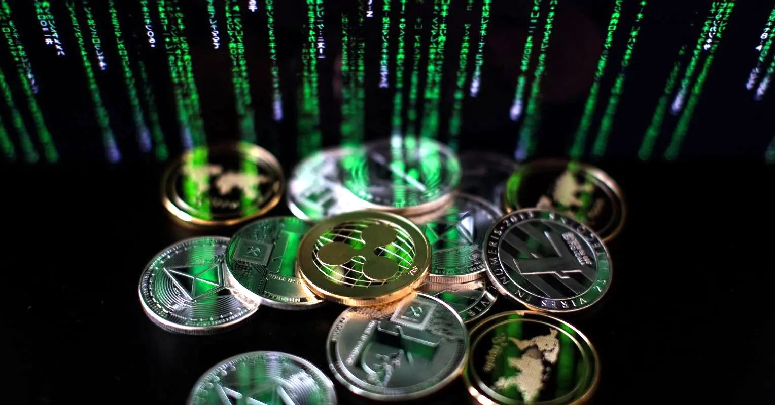 آخرین وضعیت رمز ارزها | بیت کوین در کانال ۵۰ هزار دلاری ماند 