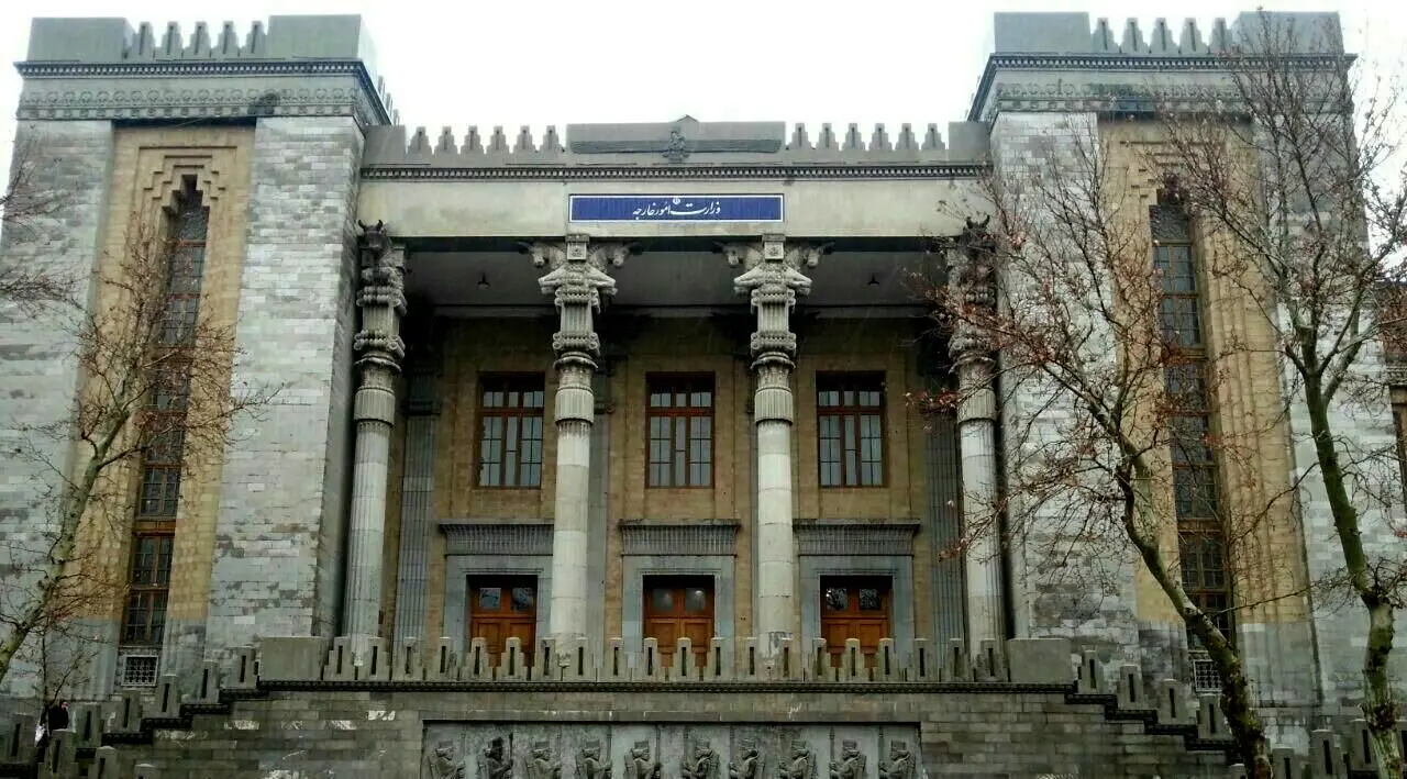 ایران کاردار انگلیس را احضار کرد