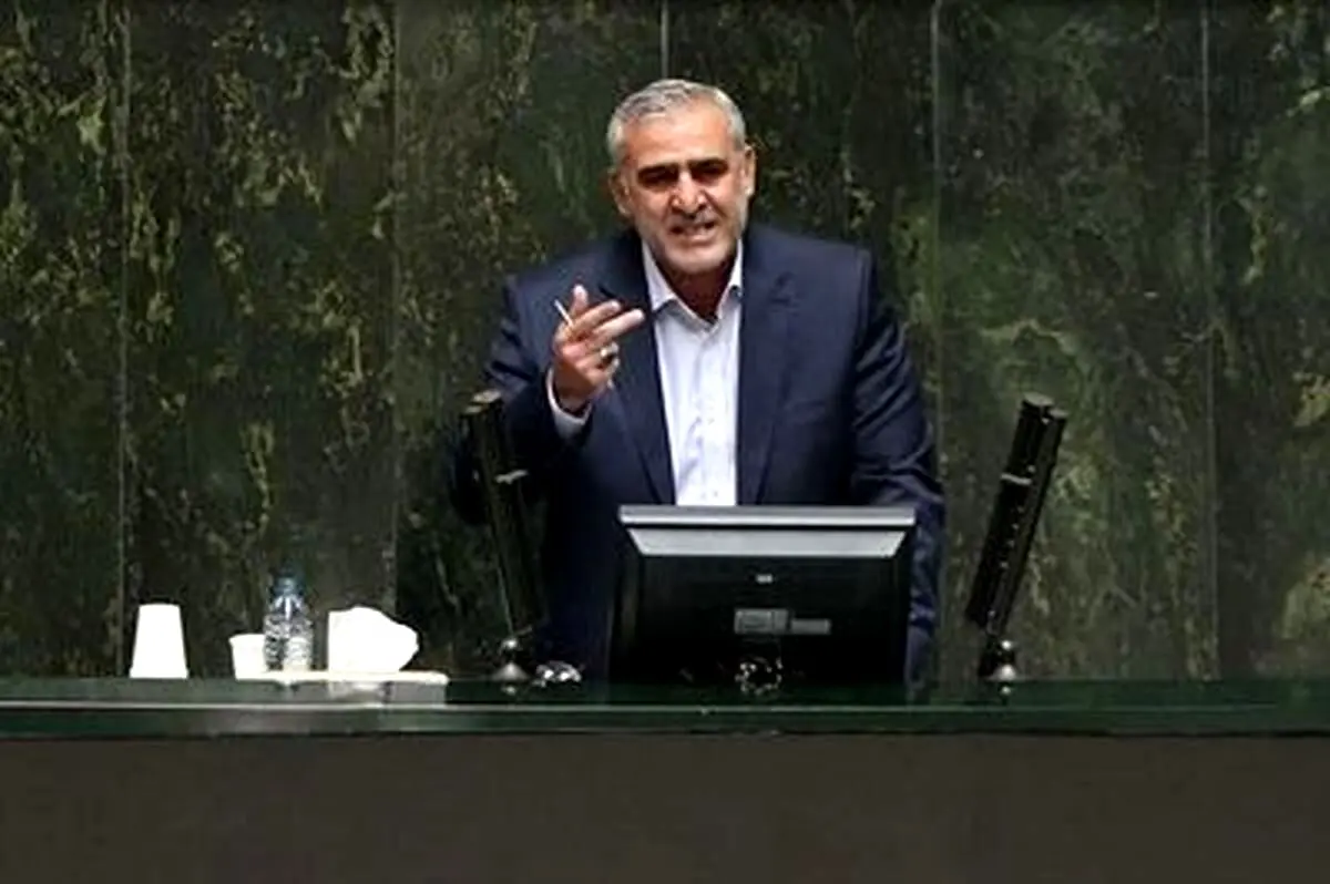 درخواست «سوپرانقلابی ها» برای برخورد با دانش آموزان معترض
