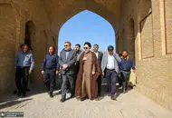 دست دادن خاتمی با یک زن سالخورده +فیلم