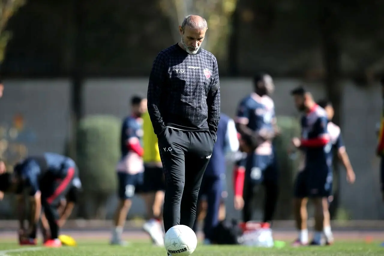ترفند گل محمدی برای مشکل جدید پرسپولیس در دربی