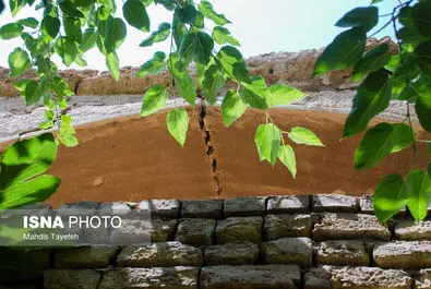 فرونشست زمین اصفهان