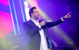 رقص سفیر عربستان در کنسرت امید حاجیلی + فیلم