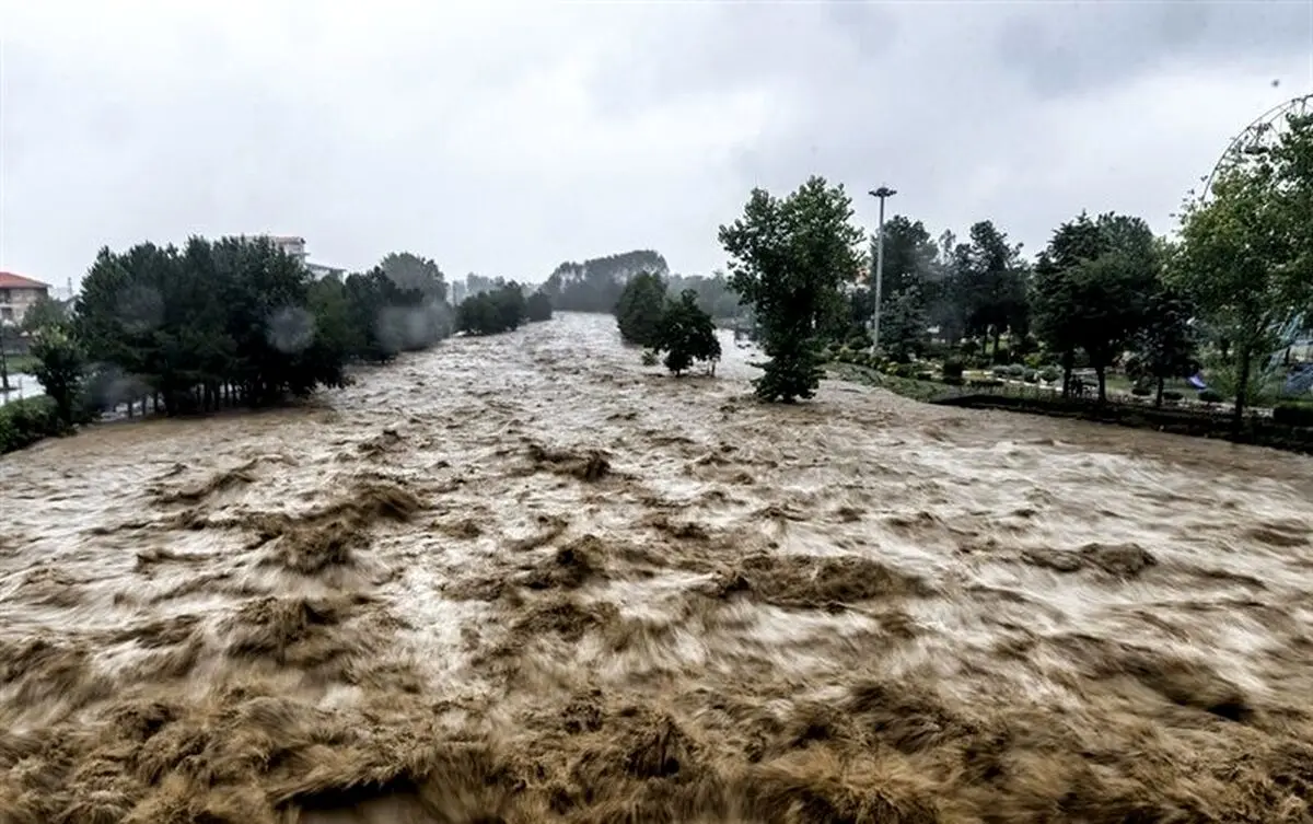 سیل شدید در سمنان/ سرنوشت زن مفقود شده همچنان نامعلوم