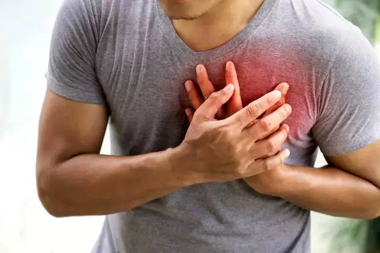 عوامل  حمله قلبی چیست و چگونه آن را پیش‌بینی کنیم؟