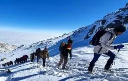 صعود اولین زن ایرانی به باشگاه ۸۰۰۰ متری‌های جهان + عکس