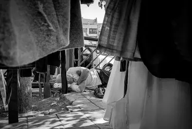 خواب در هیاهو