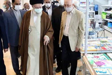 رهبر انقلاب در نمایشگاه کتاب