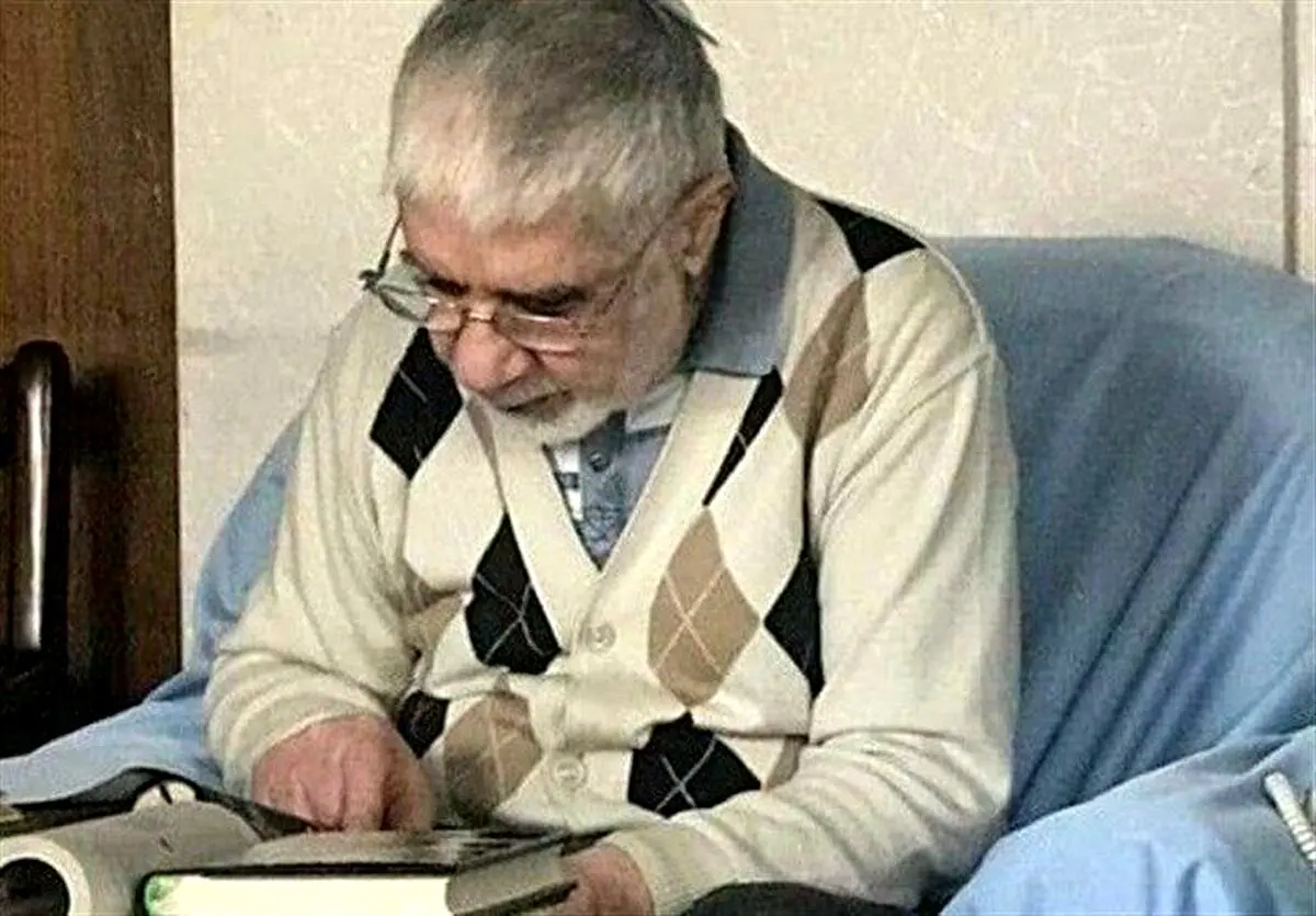 عکس منتشر نشده از میر حسین موسوی
