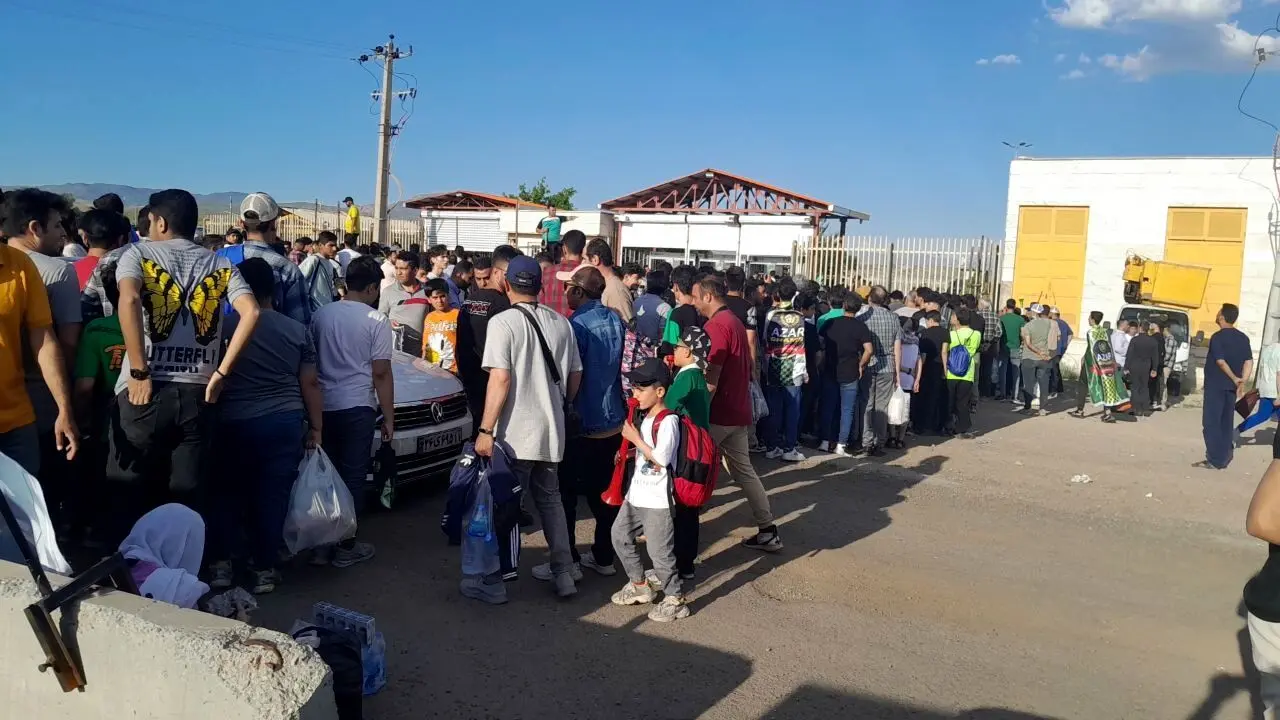 لیدر شمس‌آذر، پرسپولیسی‌ها را تهدید کرد

