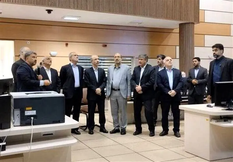 حضور  پزشکیان در مرکز دیسپاچینگ برق+ عکس
