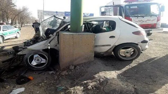 رانندگی خطرناک با پژو ۲۰۶ تصادفی در جاده! +فیلم
