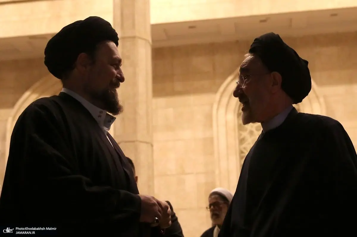  دیدار سید محمد خاتمی  و سید حسن خمینی  در حرم بنیانگذار انقلاب +عکس