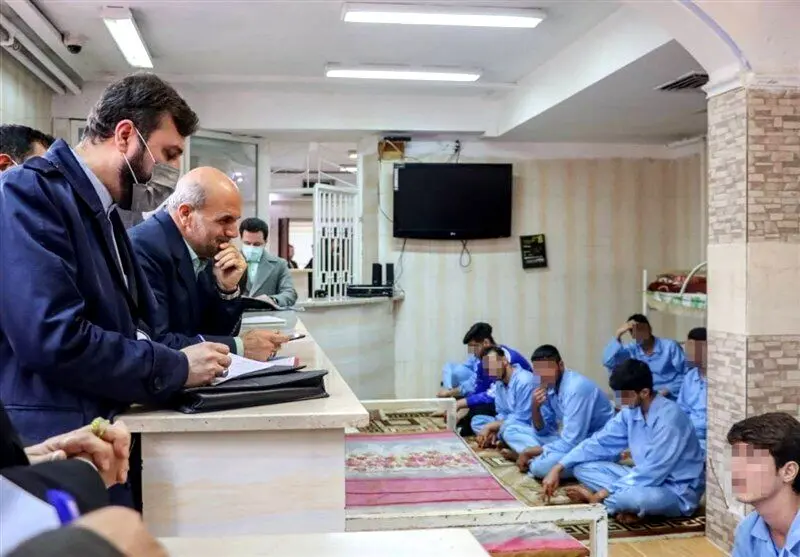 آزادی برخی از بازداشت شدگان زیر ۱۸ سال در اعتراضات اخیر + عکس