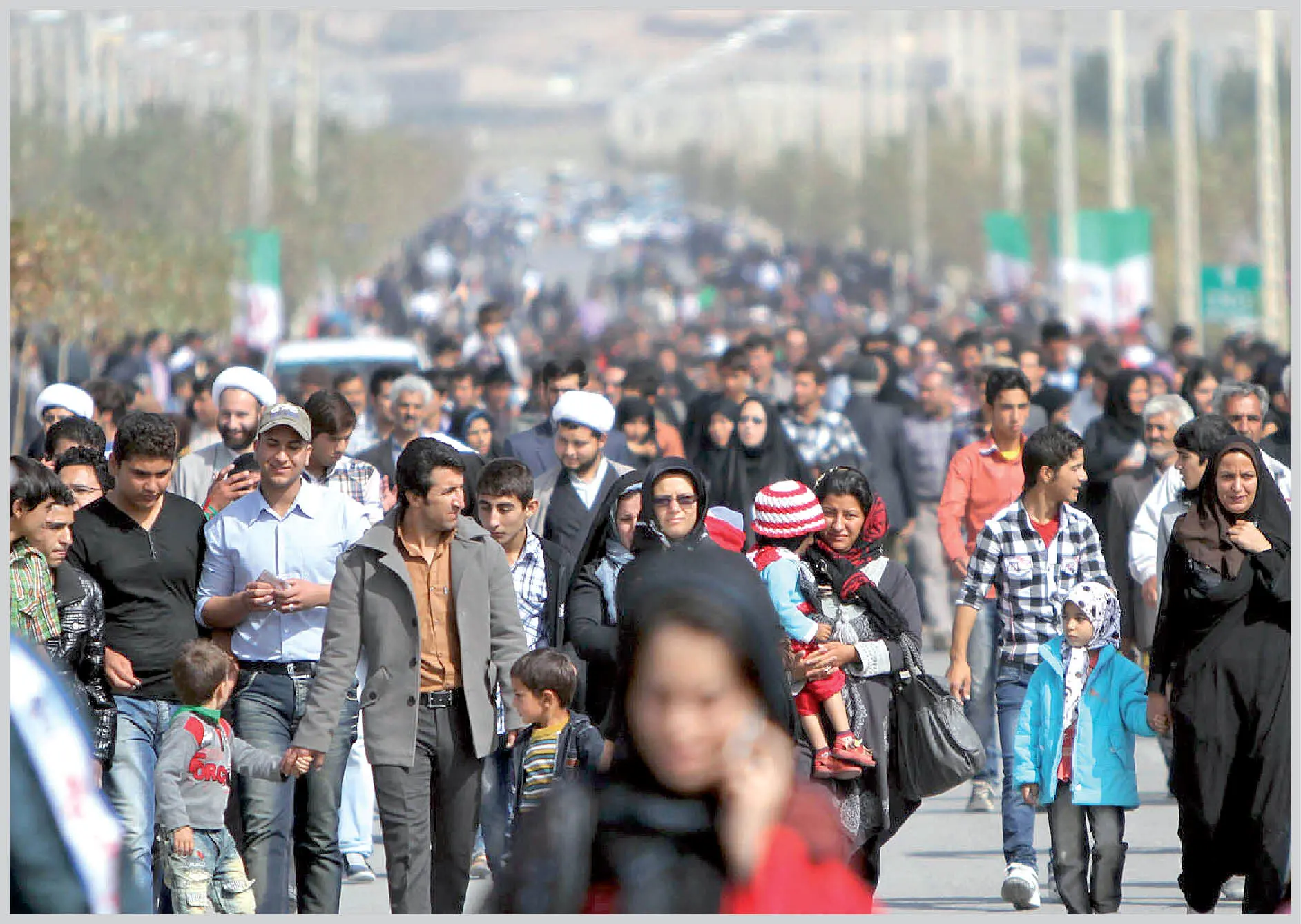وضعیت بحرانی جمعیت جوان در ایران؛ دهه شصتی‌ها از سنین جوانی خارج شدند