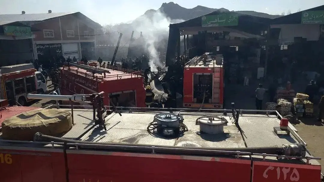 اولین تصاویر از سقوط یک فروند بالگرد در تره‌بار

