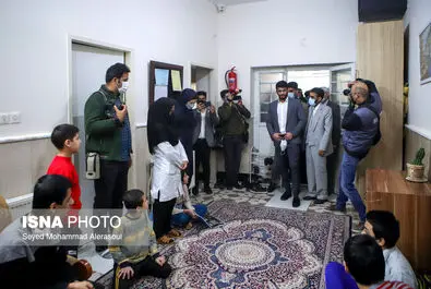 حسن یزدانی در آسایشگاه معلولین ذهنی شهید بهشتی مشهد