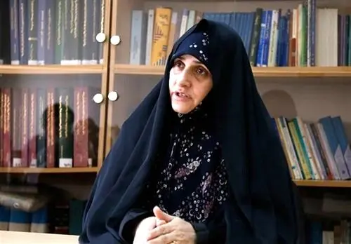 نظر همسر رئیسی و دختر علم الهدی برای نوشتن کتابی شبیه کتاب میشل اوباما 